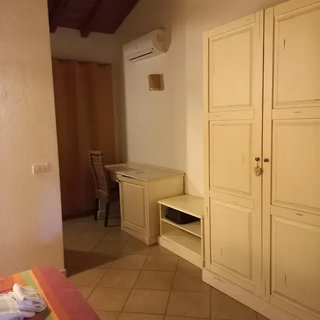 Degli Ulivi Farm stay